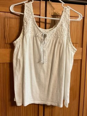 Sleeveless top